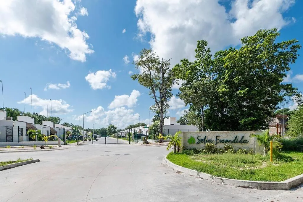 Dom wakacyjny The Smurfs Townhome. Pool / Free Parking. Puerto Morelos Meksyk